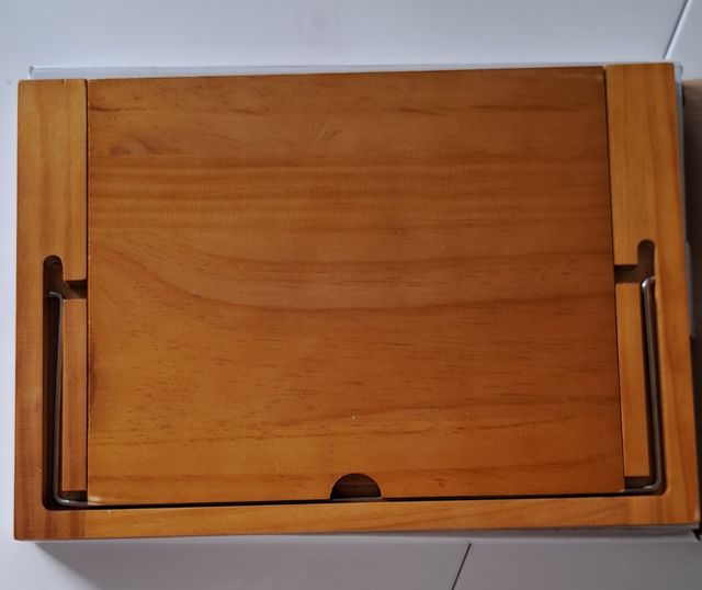 Atril sujeta libros de madera