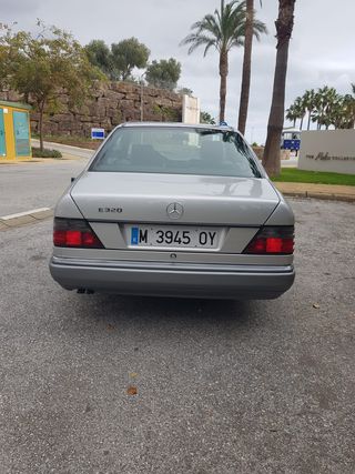 Mercedes-Benz Clase E320 Coupé 1993