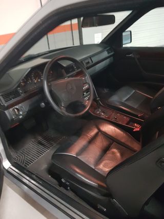 Mercedes-Benz Clase E320 Coupé 1993