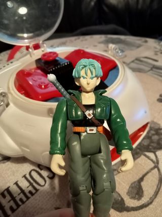 Dragon Ball vehículo Capsule 82 Trunks