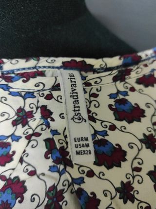 Blusa de mujer de Stradivarius