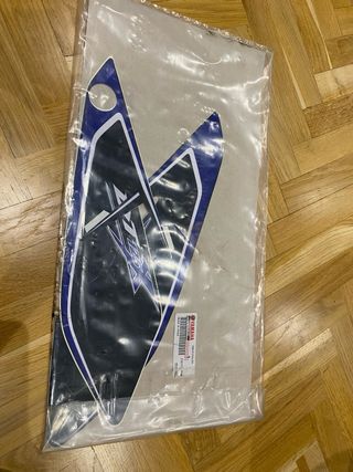 Pegatinas laterales traseros Yamaha dt 125 re y x
