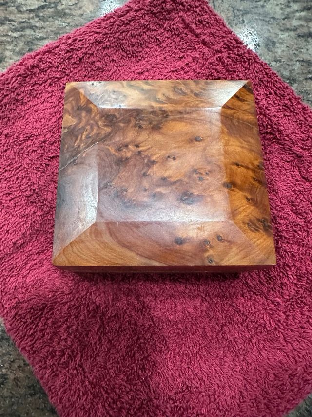 Caja / Joyero de Madera de Kaoba Oriental