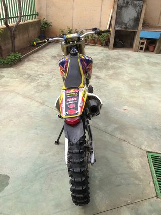 Suzuki rmz 250