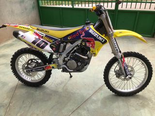 Suzuki rmz 250