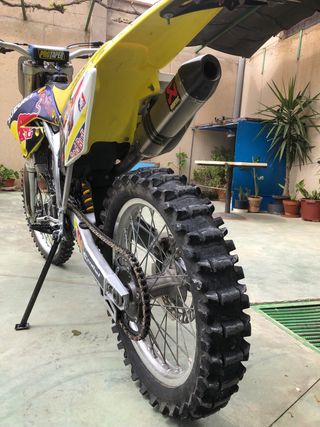 Suzuki rmz 250