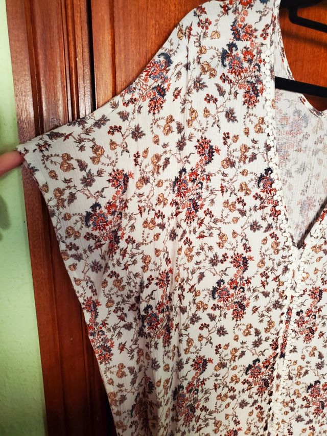 Camiseta, Stradivarius. 