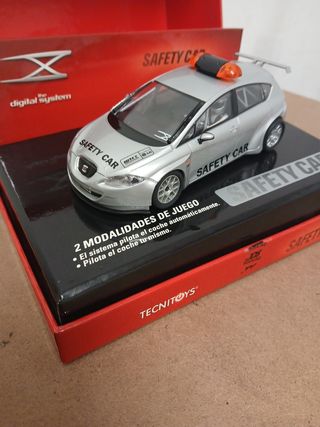 SCALEXTRIC DIGITAL SEAT LEON SAFETY CAR