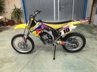 Suzuki rmz 250