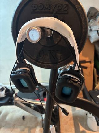 Auriculares tritton kama mal estado