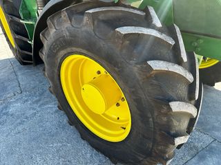 JOHN DEERE 6150R premium