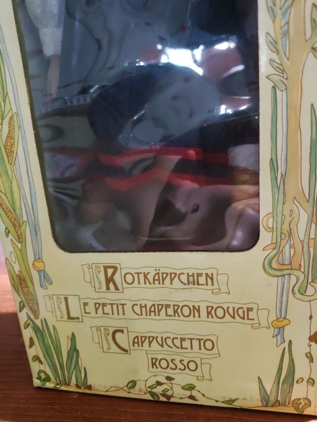 Muñeca Caperucita roja