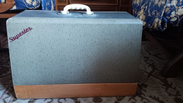 Maquina de coser antigua Superior