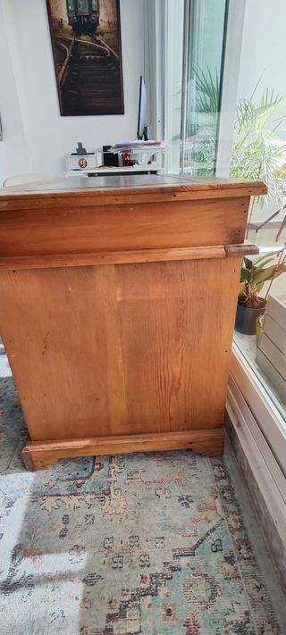 Mesa de escritorio antigua