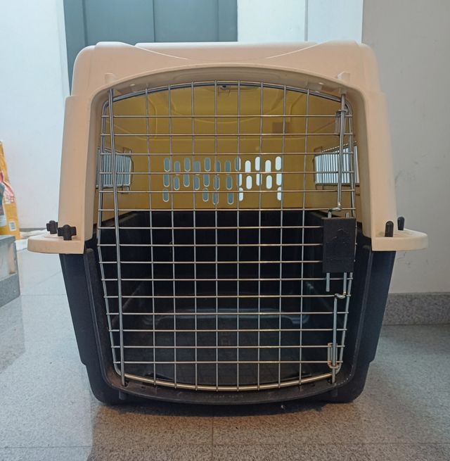 Transportin perro mediano.
