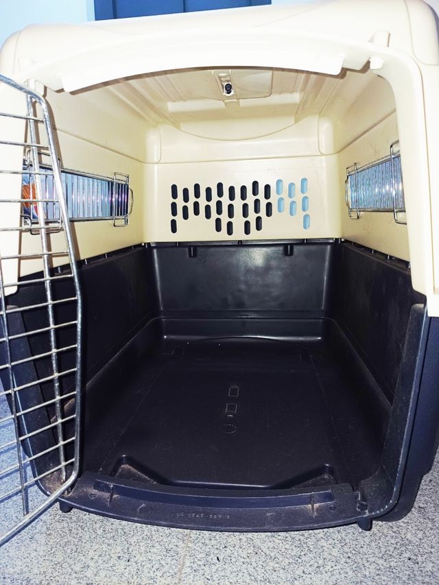 Transportin perro mediano.