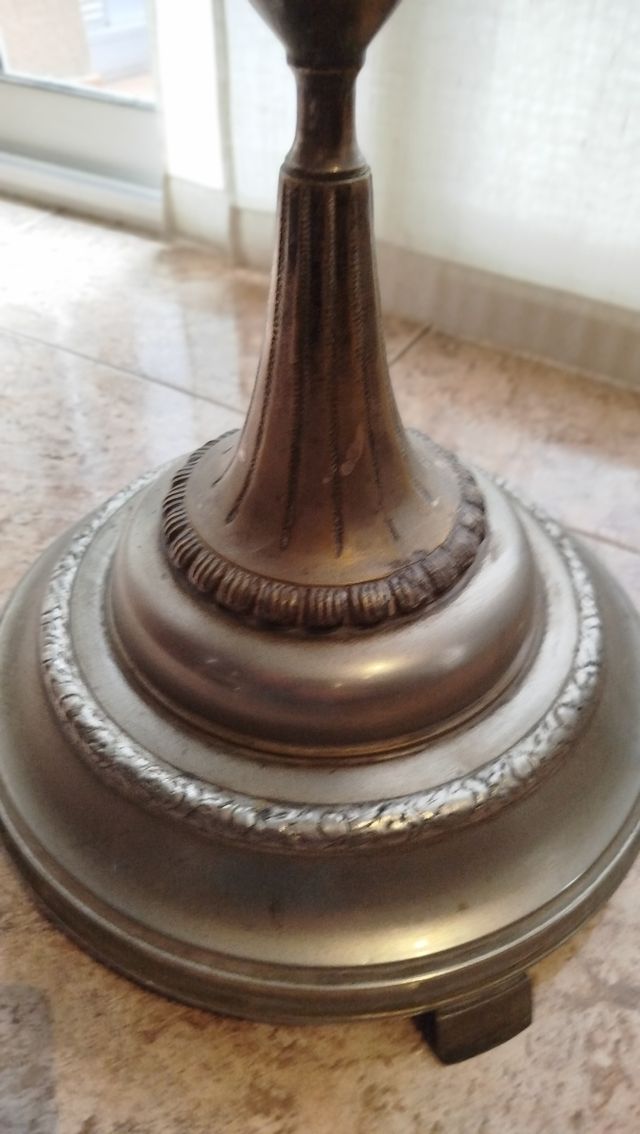 Lámpara antigua, estilo vintage