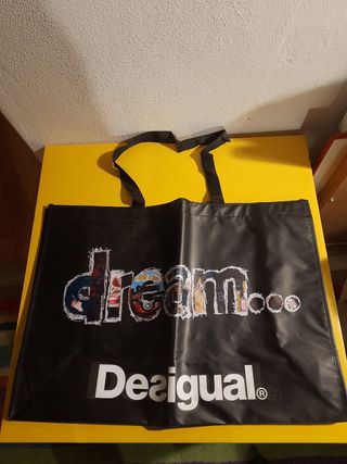 Borsa da spiaggia nera