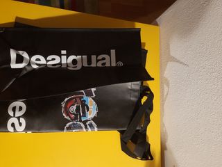Borsa da spiaggia nera