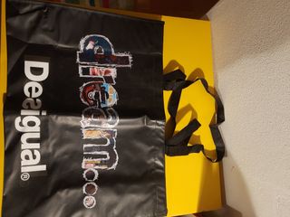 Borsa da spiaggia nera