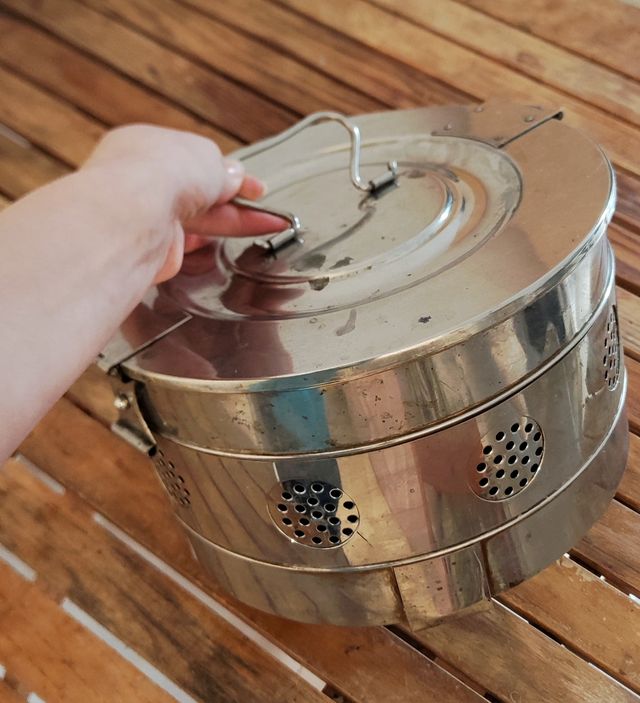 Antigua caja esterilizadora años 50