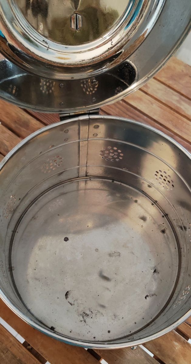 Antigua caja esterilizadora años 50