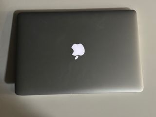 MacBook Pro 15 RETINA / i7 / 16GB / 1TB SEQUOIA
