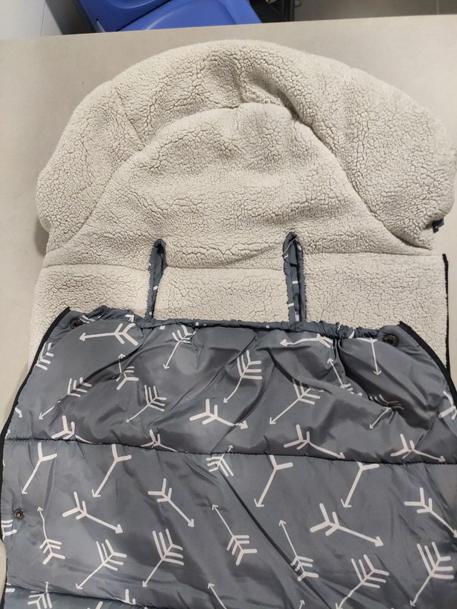 Saco para bugaboo bee 5.REGALO ropita 