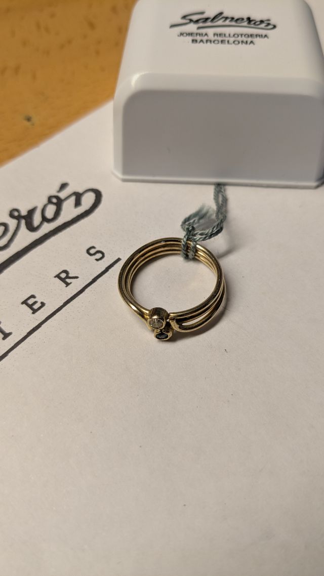 Anillo Goldfilled con Circonita y Piedra Negra