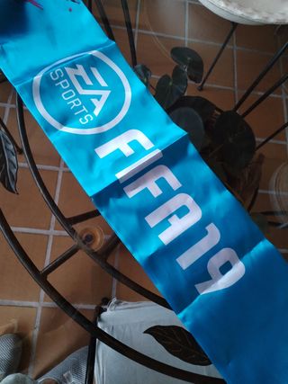 Bufanda fifa 19