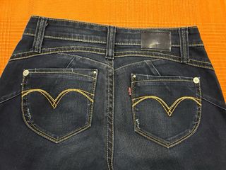 Pantalon Levis t.27