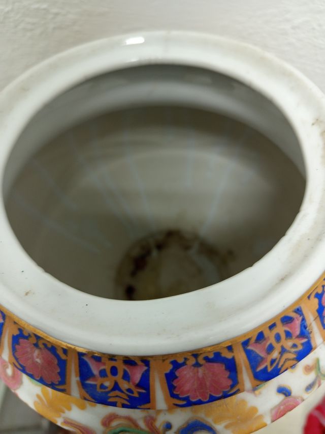 Bonita ánfora de buen tamaño