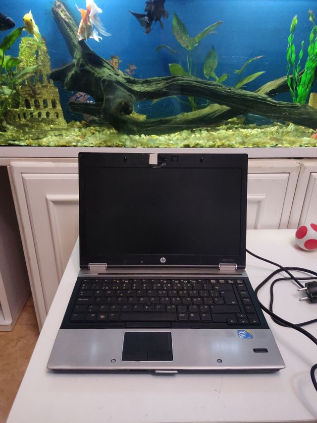 Portátil i5 elitebook