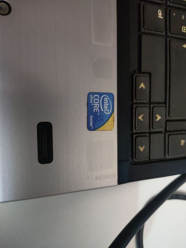 Portátil i5 elitebook