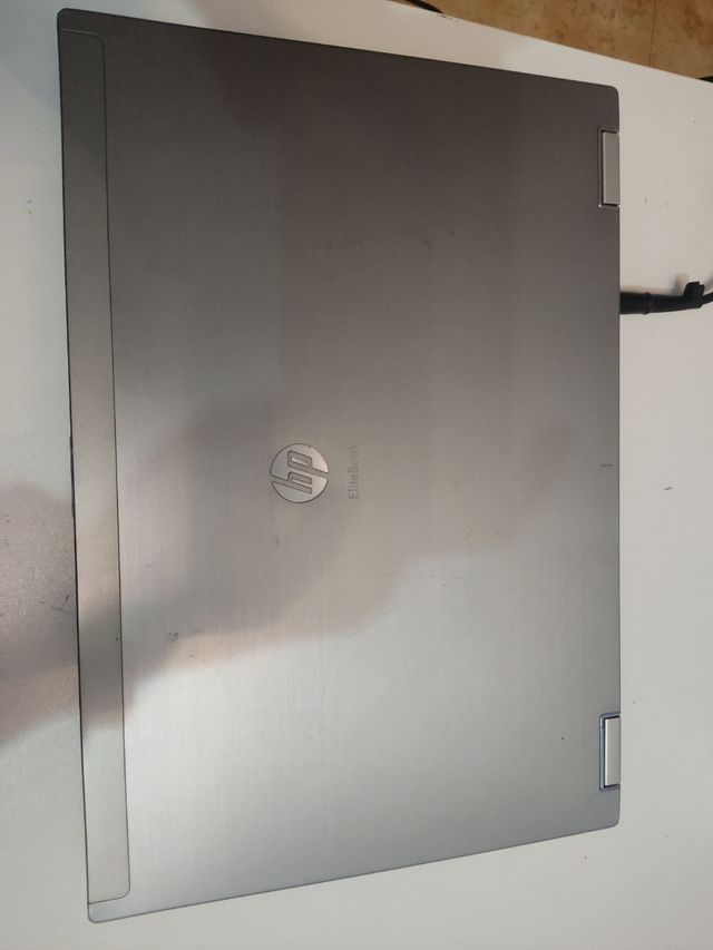 Portátil i5 elitebook