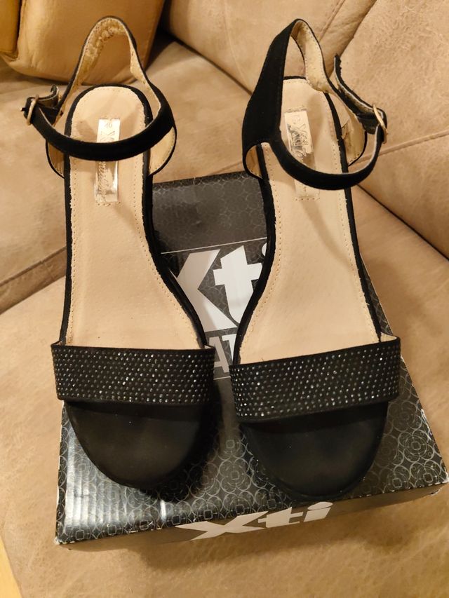 Vendo zapatos de vestir negros