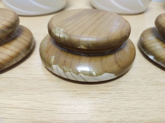 Botes de legumbres y aceiteras.