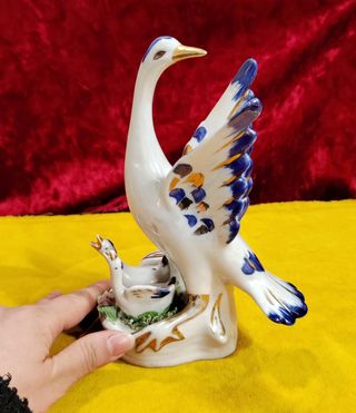 Escultura Madre Pájaro con crías