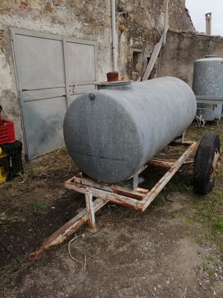 Botte per acqua con carrello