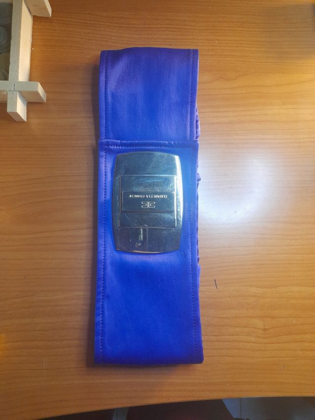 cinturón de elisabetta franchi