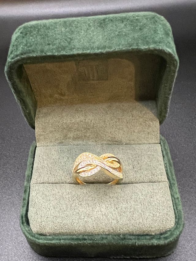 Ref 1.207 anillo de oro 18k