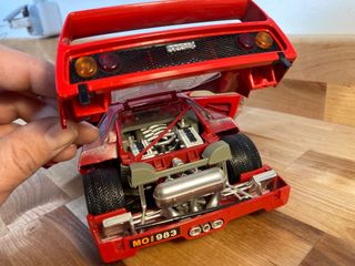 Maqueta Ferrari F40 1987 Bburago 1:18