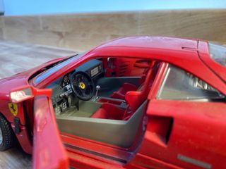 Maqueta Ferrari F40 1987 Bburago 1:18