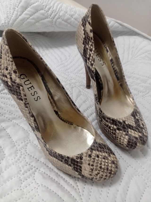 Zapatos Guess
