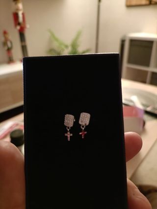Pendientes plata colgante mini cruz