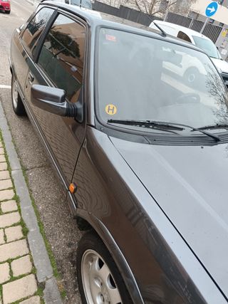Peugeot 309 GTI