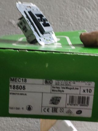 Interruptor unipolar Siemens BJC  18505.