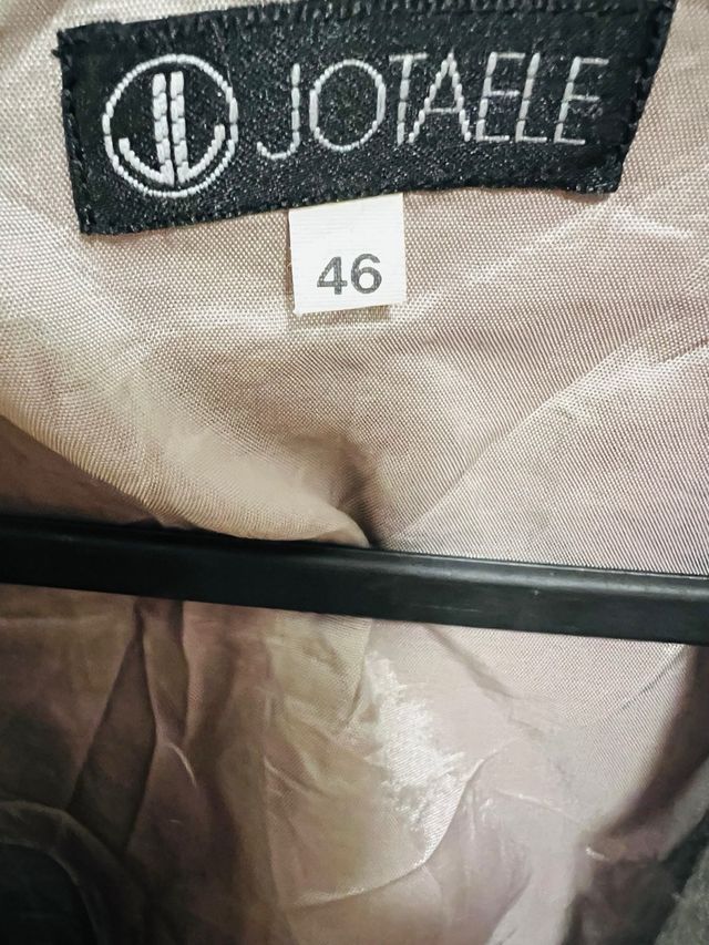 Abrigo de lana precioso