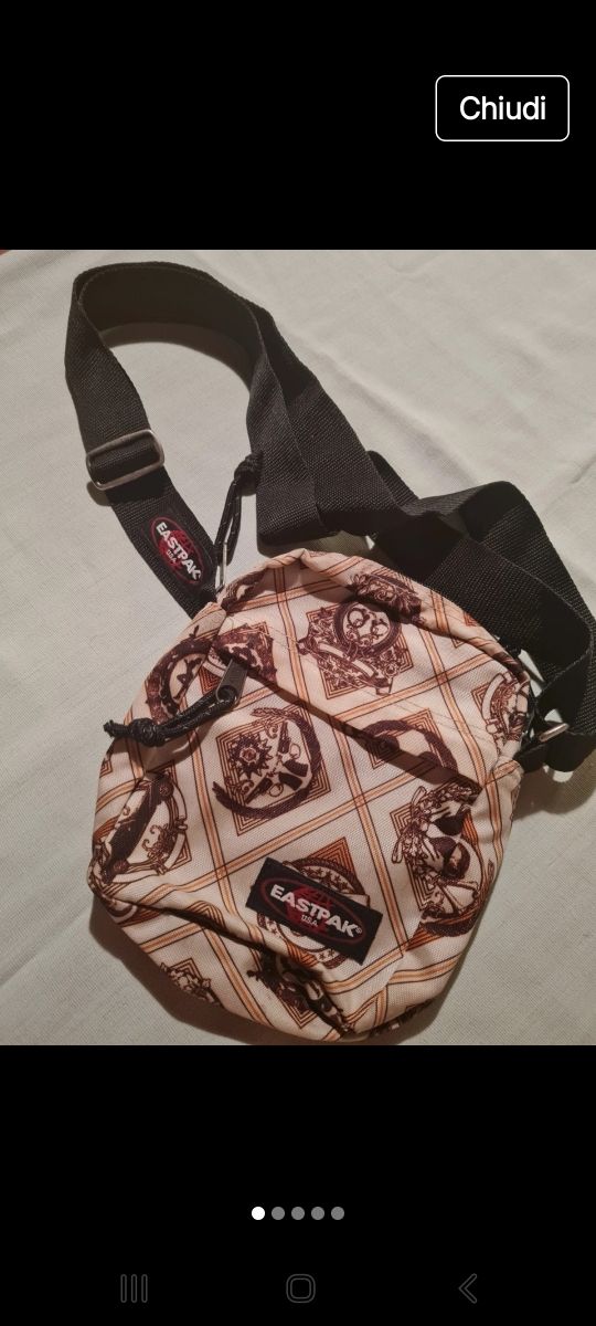 Borsello  Eastpak