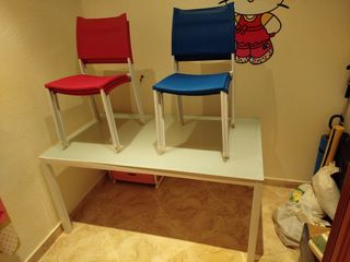 Mesa de gardin y silla